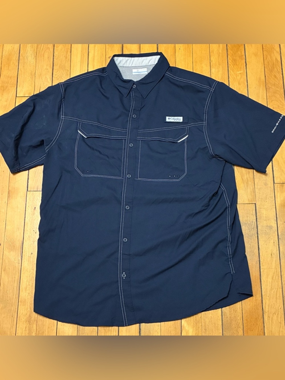 Columbia PFG Men’s Navy short-Sleeve Fishing Shirt